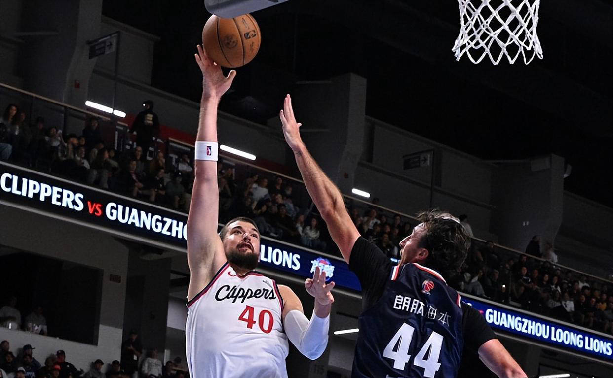 展示了自己, 的特点, 一定的传球